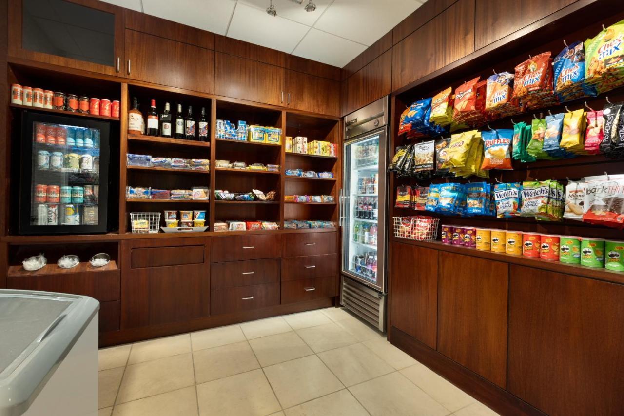 华盛顿特区水晶城皇冠广场酒店 阿林顿 外观 照片